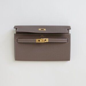 Hermes Kelly To Go Wallet Etoupe Gold Hardware 2024 Wallet on Chain Crossbody